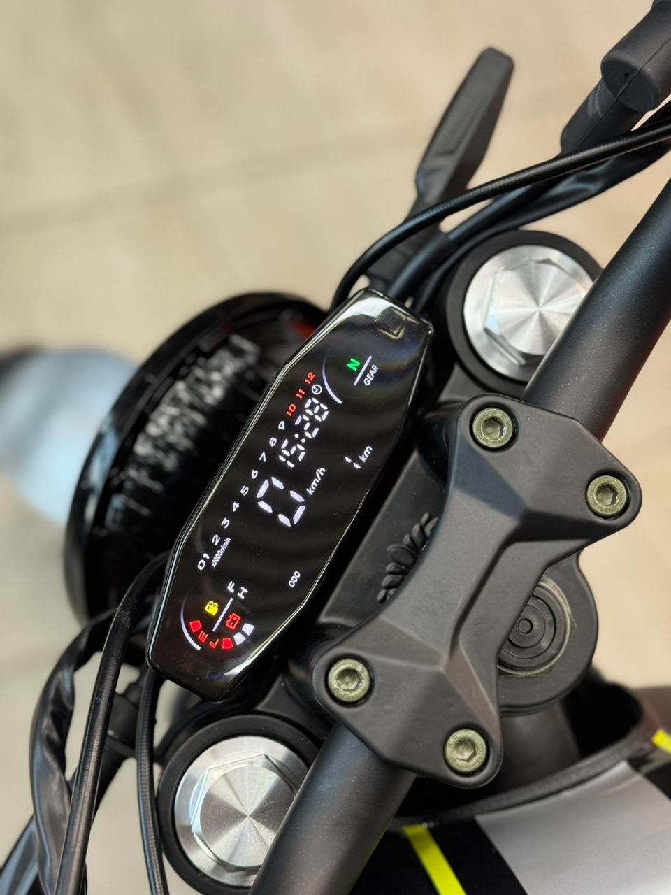 Fuego-300-cc-4-clapeni (1)