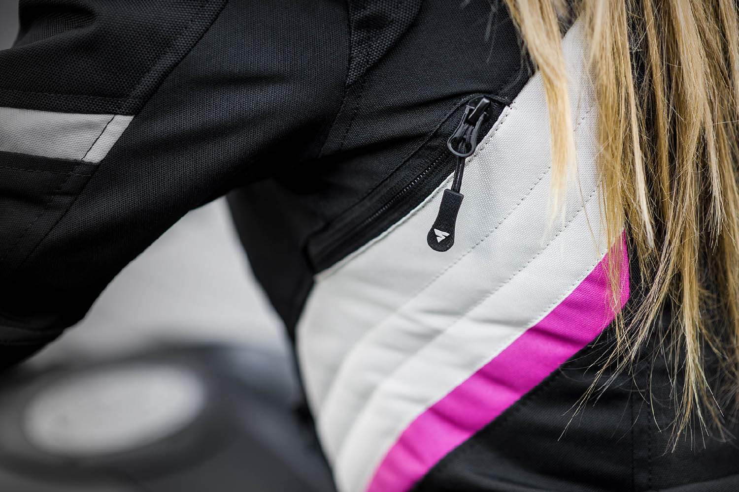 Женская куртка SHIMA RUSH LADY текстильная для мотоциклистов вид вставка купить по низкой цене